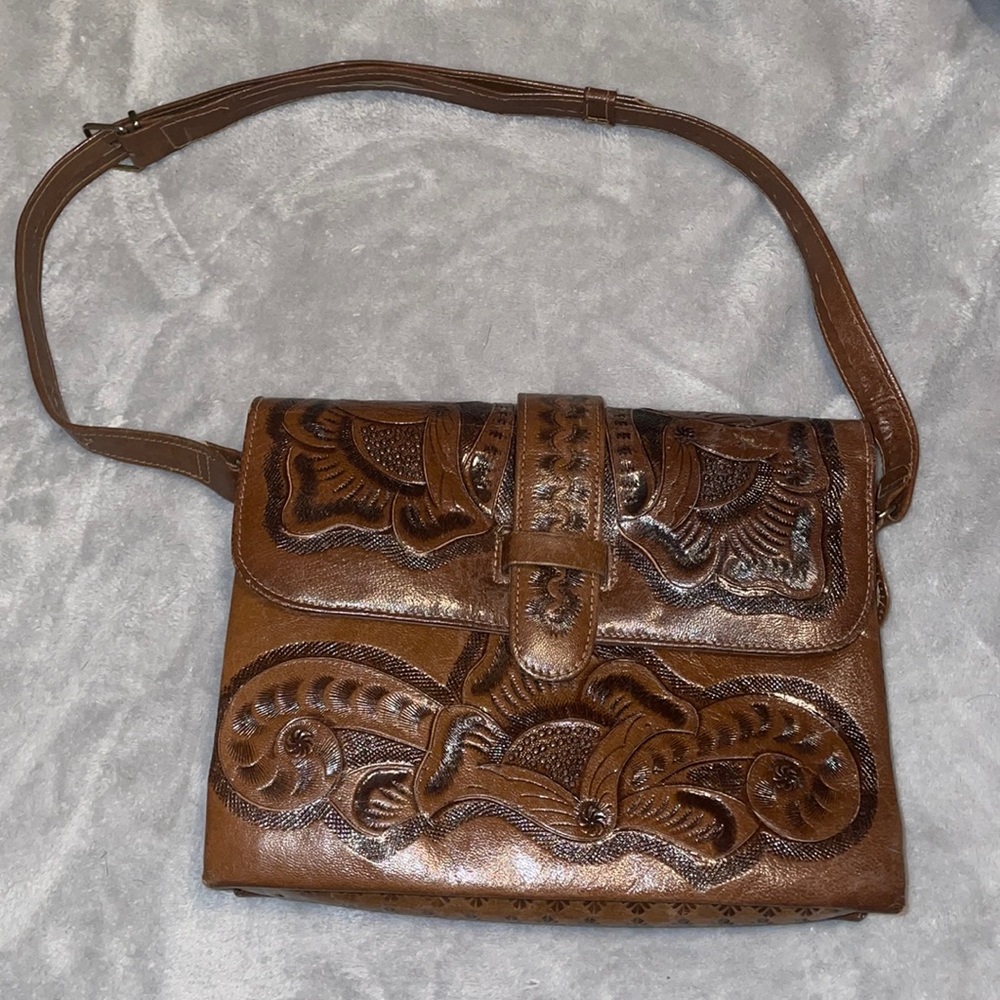 Flores' Bags Vintage Genuine Leather Hand Tooled Purse Floral Made in Mexico